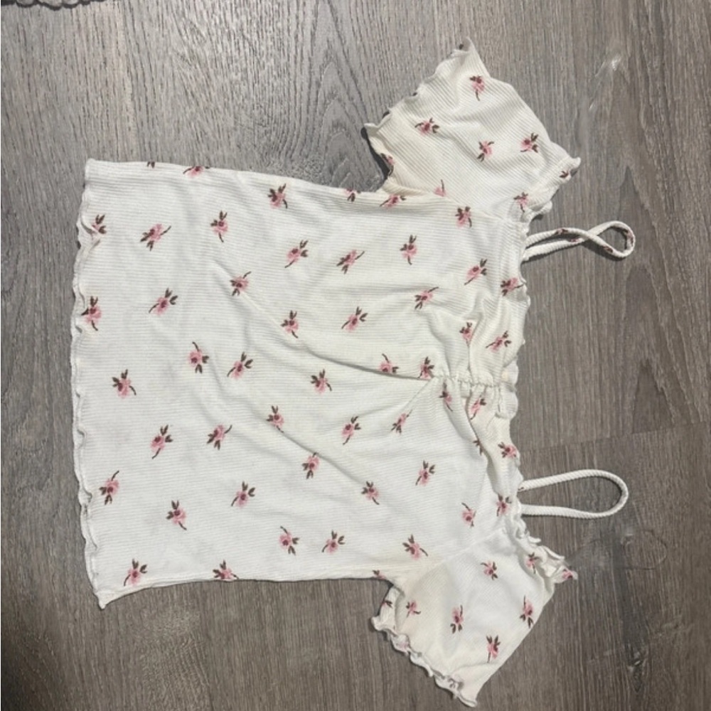 Chocolate White and Red Puff Sleeve Blouse